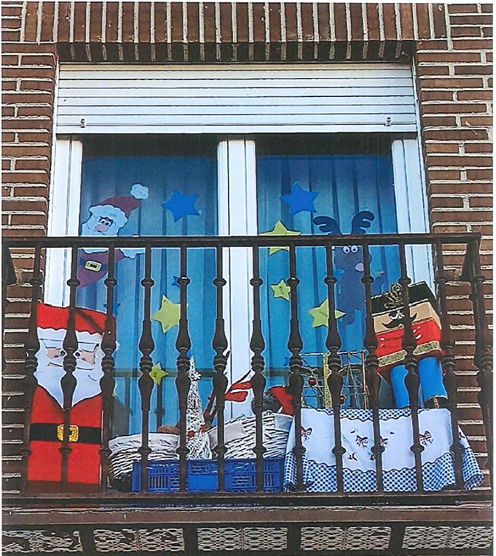 Imagen secundaria 2 - Primero, segundo y tercer premio del concurso. 