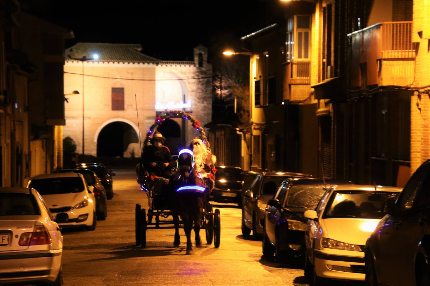 Papá Noel recorre las calles de Medina de Rioseco.