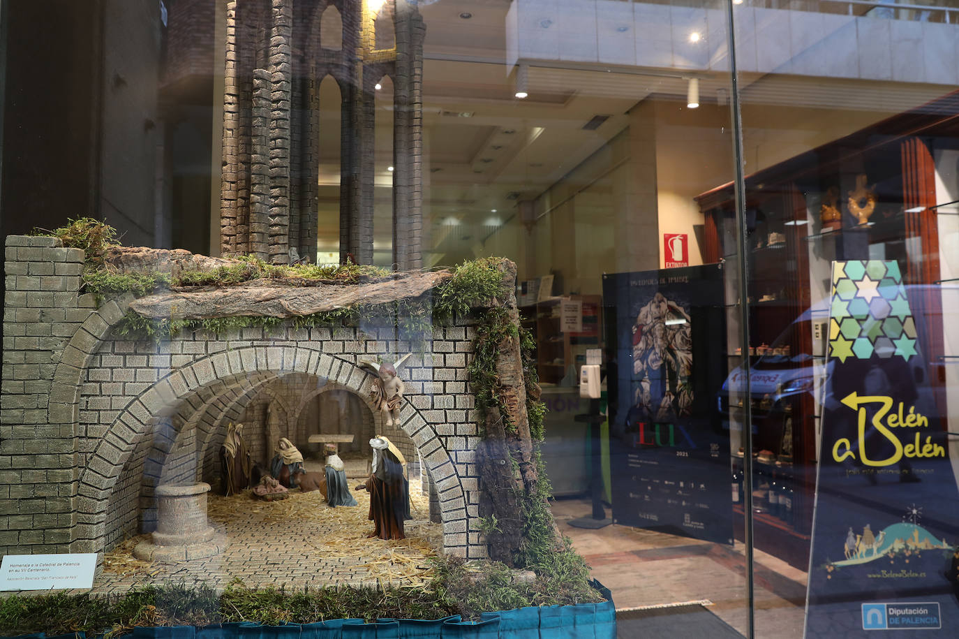 Fotos: La recreación de la cripta, en la Oficina de Turismo