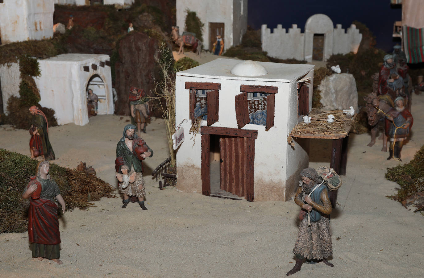 Fotos: El montaje del Santo Sepulcro en Palencia