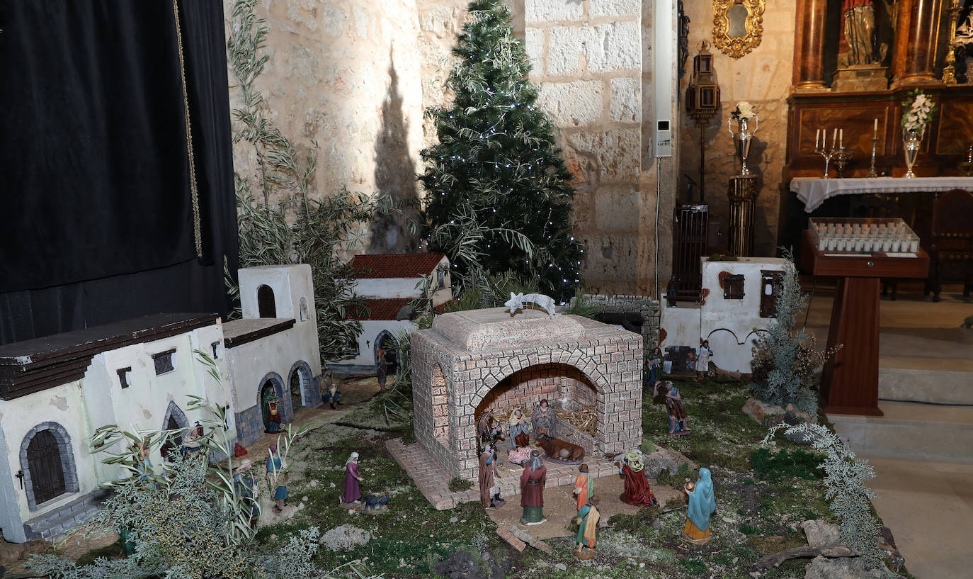 Fotos: Montaje en la capilla de la Soledad