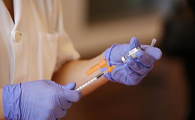 Siete fallecidos y 6.587 casos de covid en Castilla y León, casi el doble que ayer