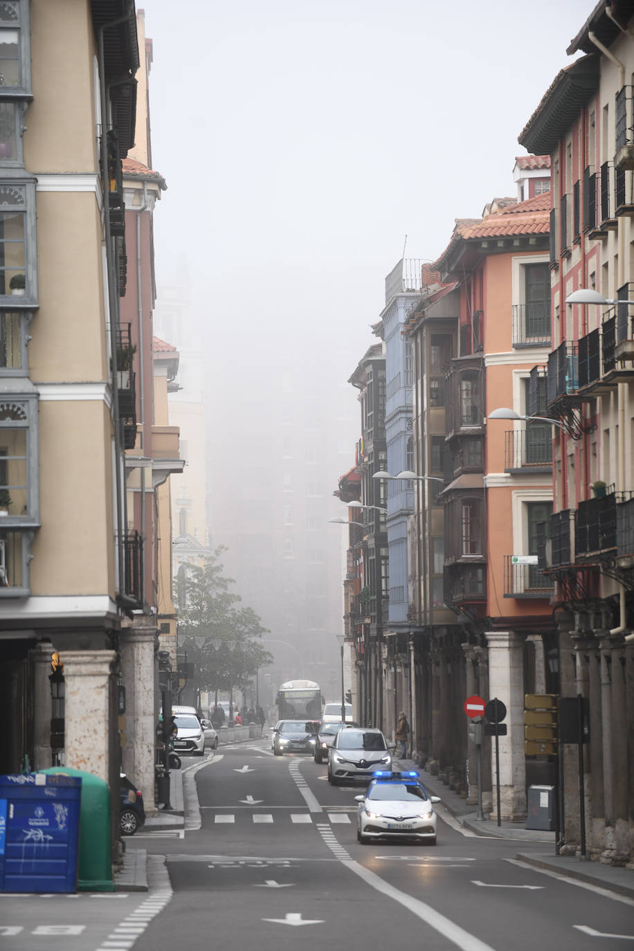 Fotos: La ciudad de Valladolid despede el año con niebla