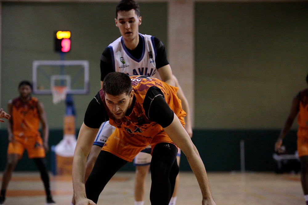 El colista Aquimisa vuelve a tirar otro partido que tenía 'ganado' en el ultimo cuarto (74-77)