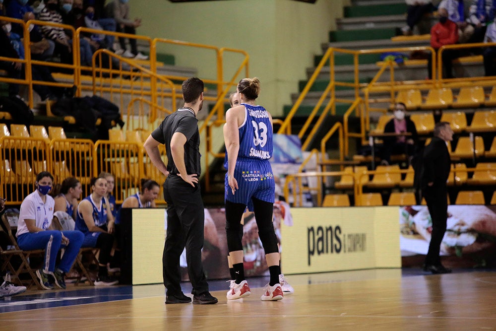 El CB Avenida se va líder en solitario al 2022 (85-62)