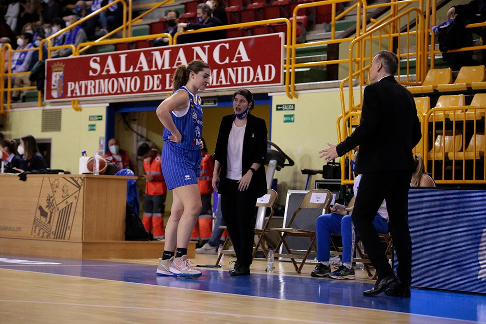 El CB Avenida se va líder en solitario al 2022 (85-62)