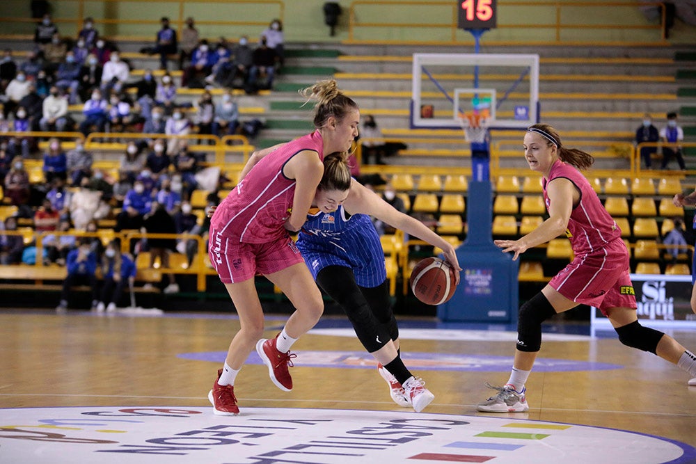 El CB Avenida se va líder en solitario al 2022 (85-62)