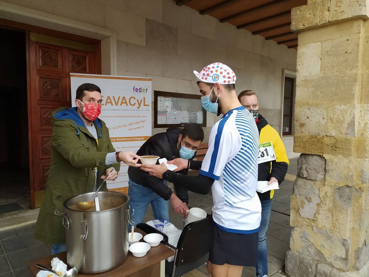 Fotos: Mayorga celebra su San Silvestre de 2021