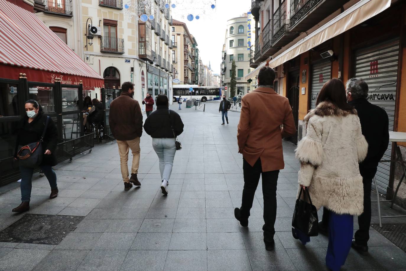 Fotos: Valladolid estrena el año con paseos y pocas consumiciones en las terrazas