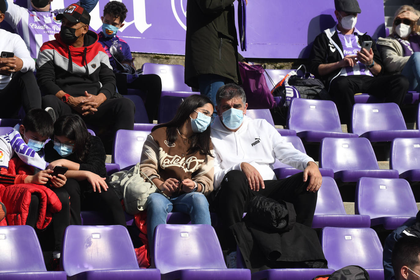 Fotos: Búscate en la grada del Real Valladolid-Leganés (3/4)