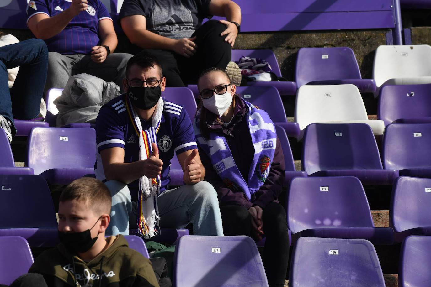 Fotos: Búscate en la grada del Real Valladolid-Leganés (4/4)