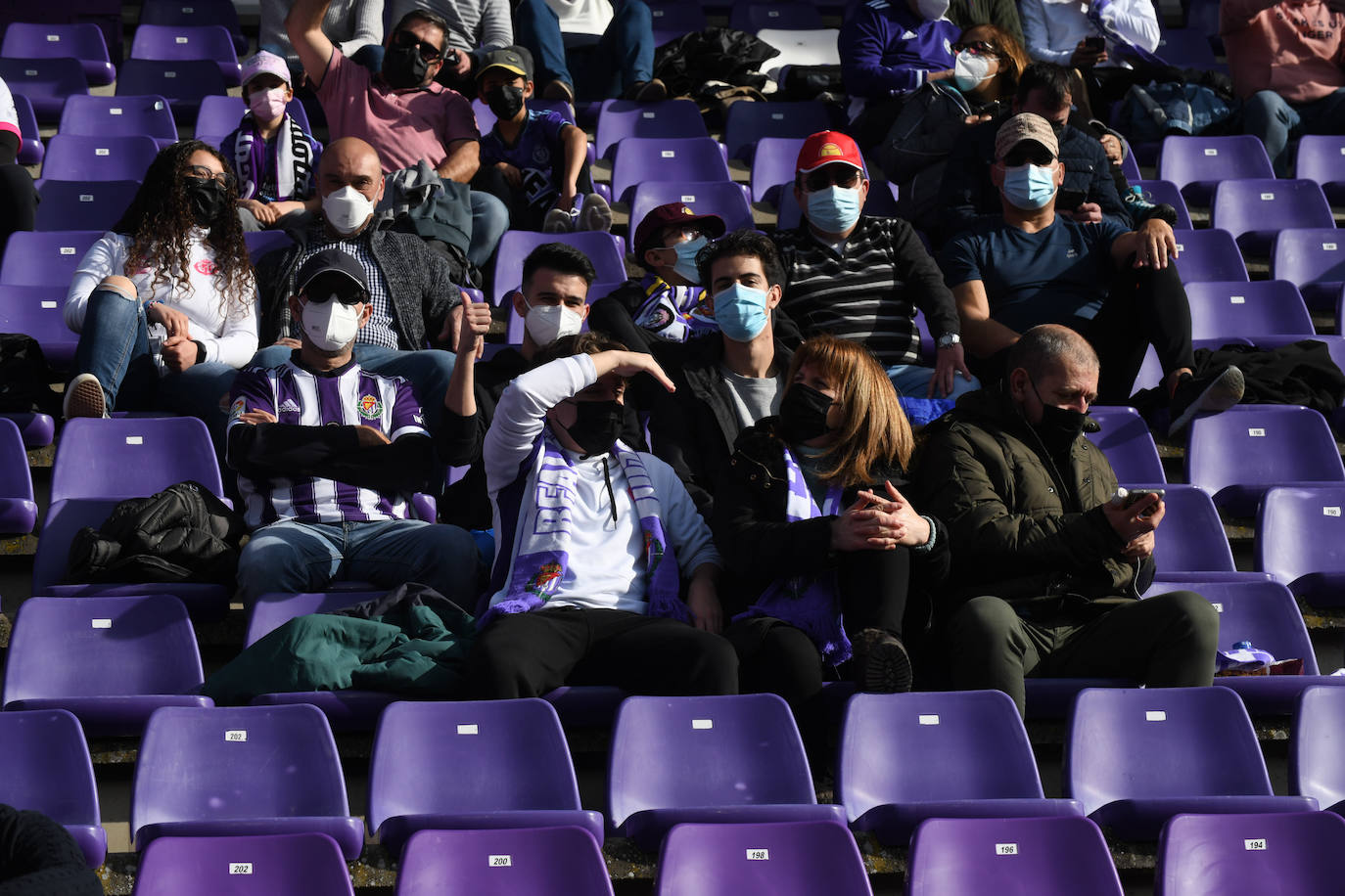 Fotos: Búscate en la grada del Real Valladolid-Leganés (4/4)