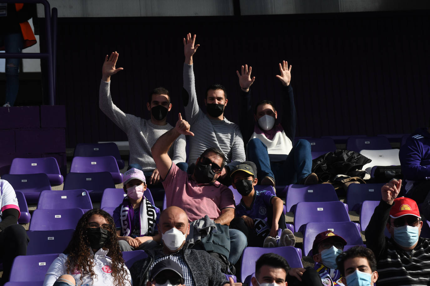 Fotos: Búscate en la grada del Real Valladolid-Leganés (4/4)