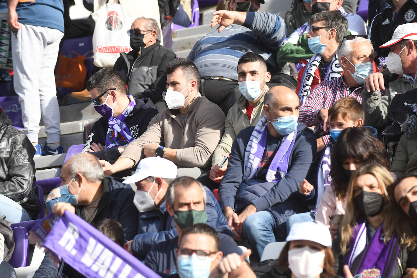 Fotos: Búscate en la grada del Real Valladolid-Leganés (1/4)