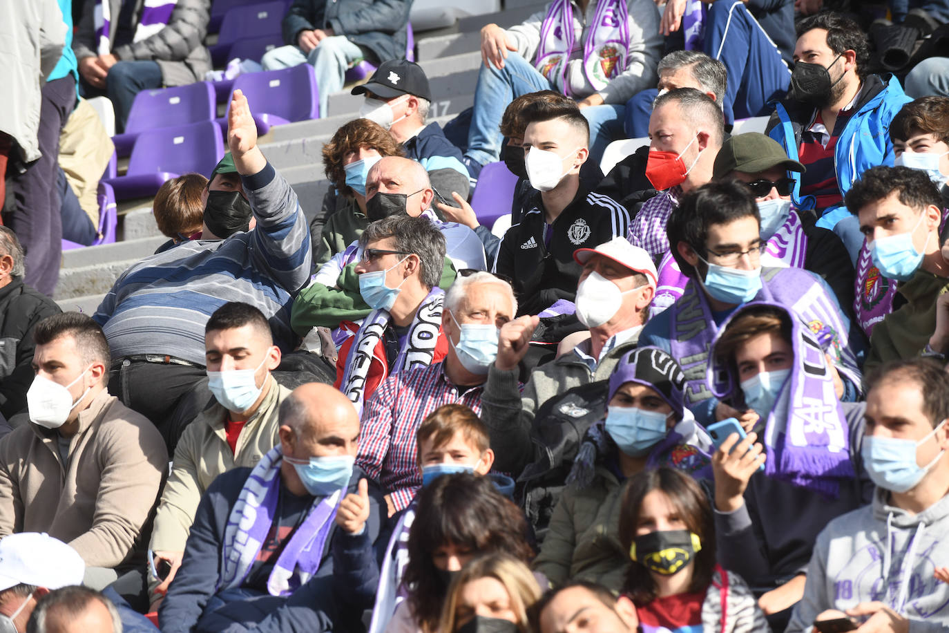 Fotos: Búscate en la grada del Real Valladolid-Leganés (1/4)