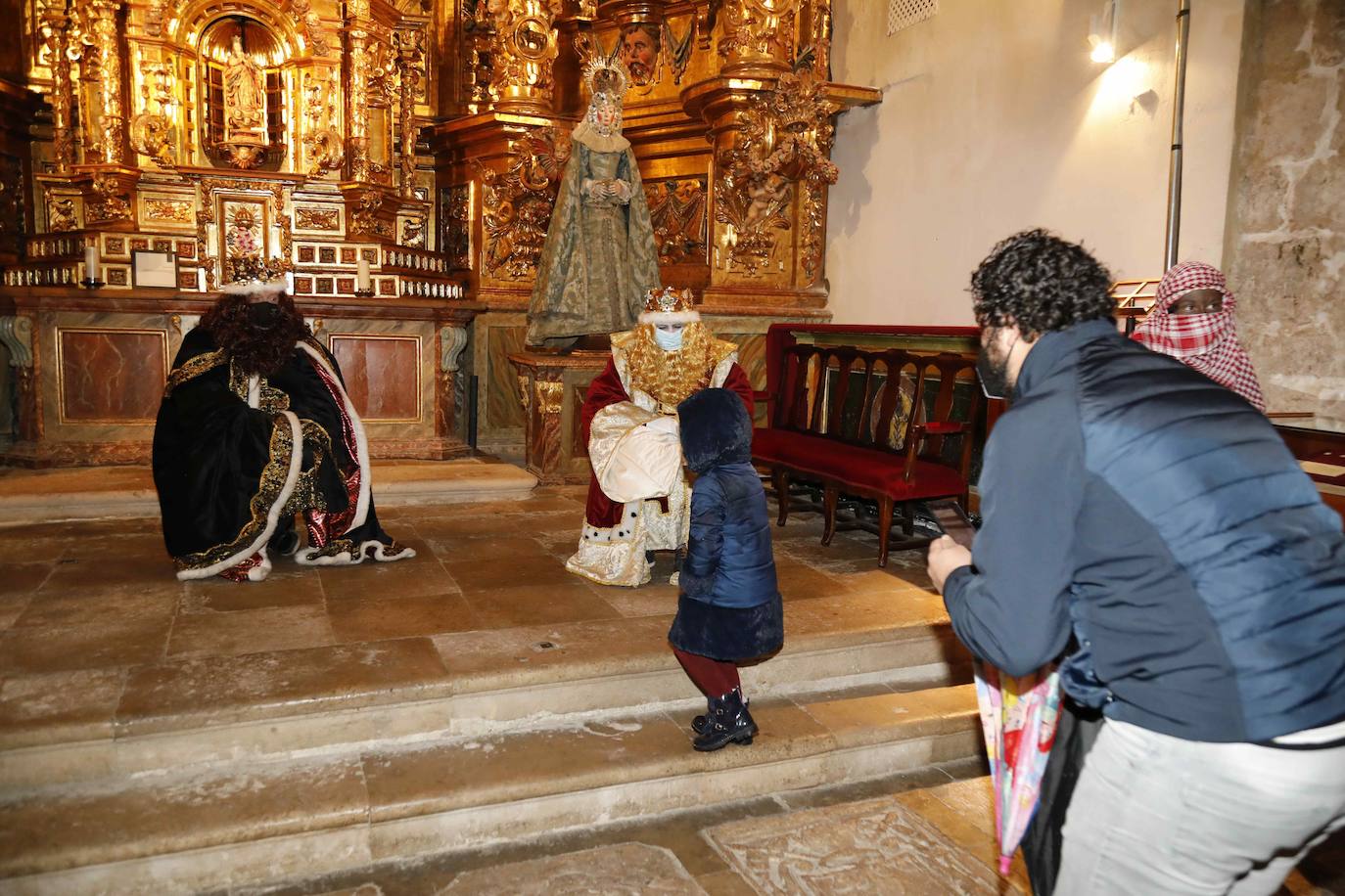 Los Reyes reciben las cartas de los niñosde la comarca de Peñafiel.