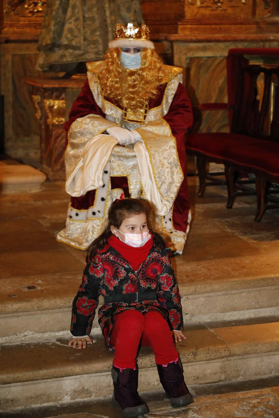 Los Reyes reciben las cartas de los niñosde la comarca de Peñafiel.