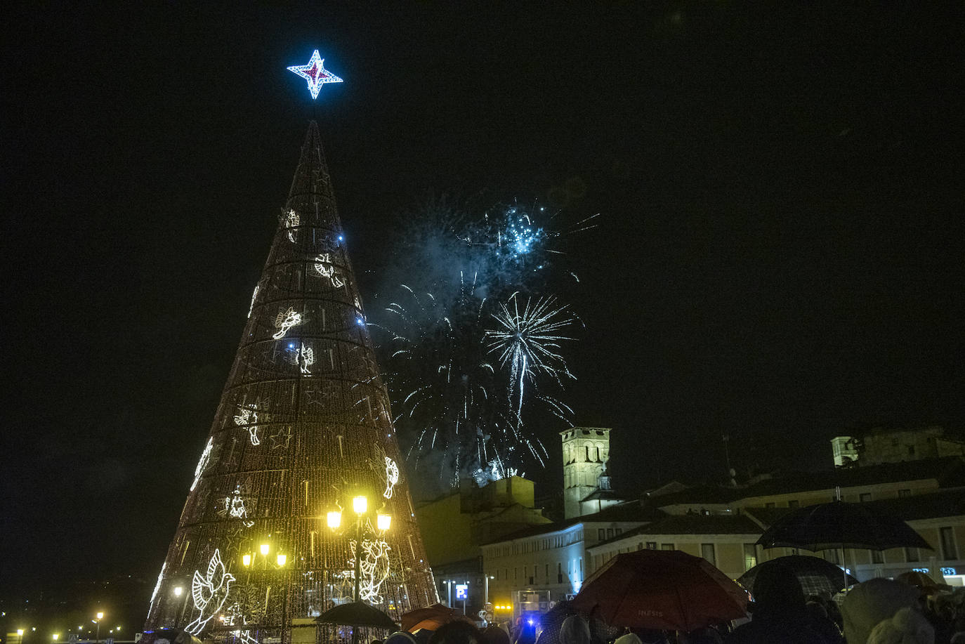 Los Reyes Magos, a su paso por Segovia.