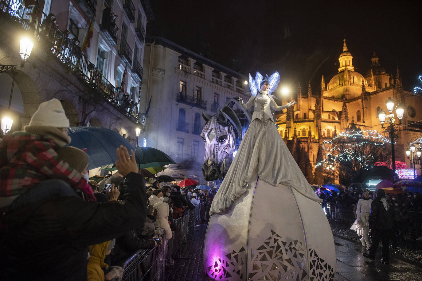 Los Reyes Magos, a su paso por Segovia.