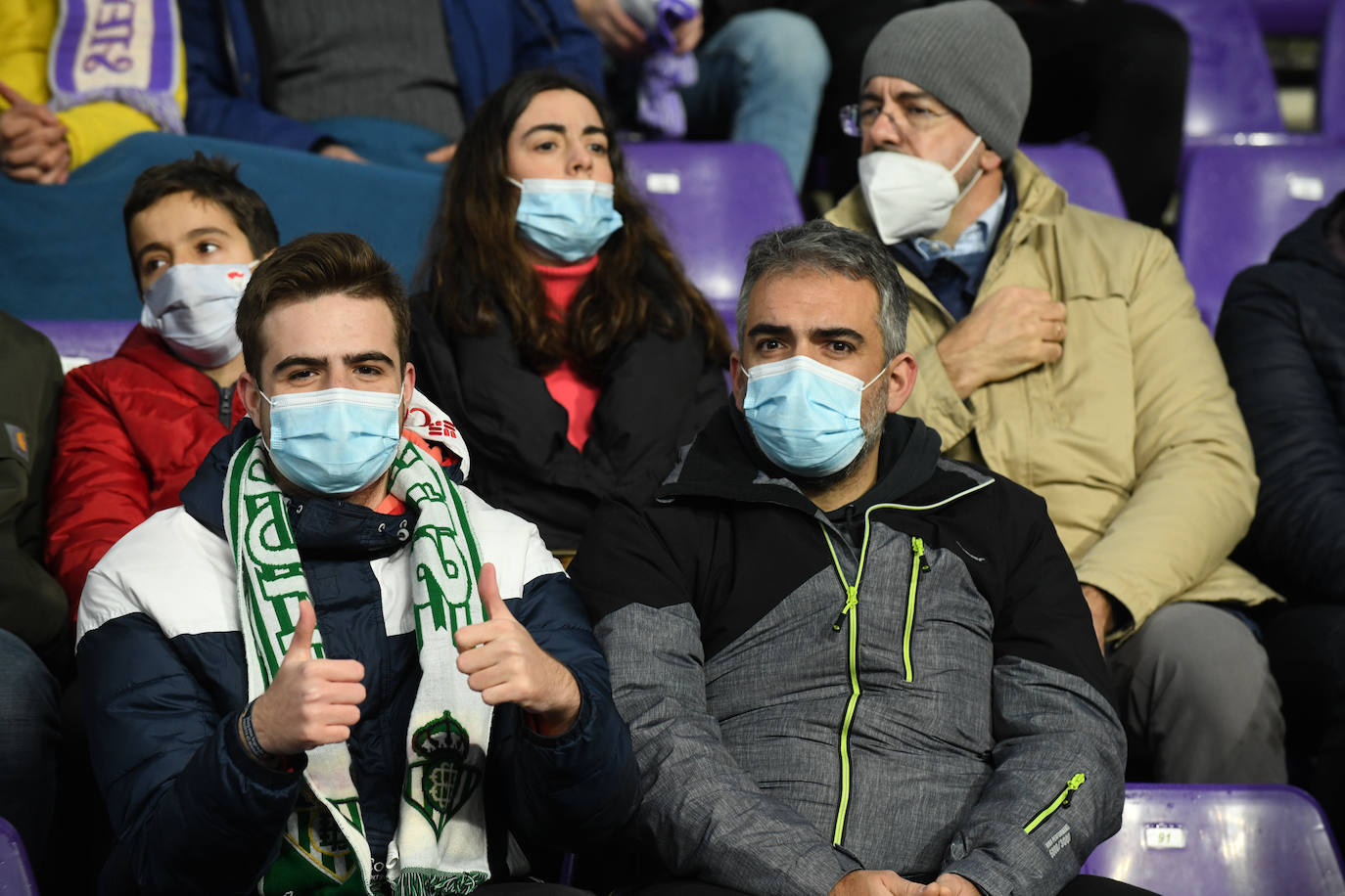 Fotos: Búscate en la grada en el Real Valladolid-Betis