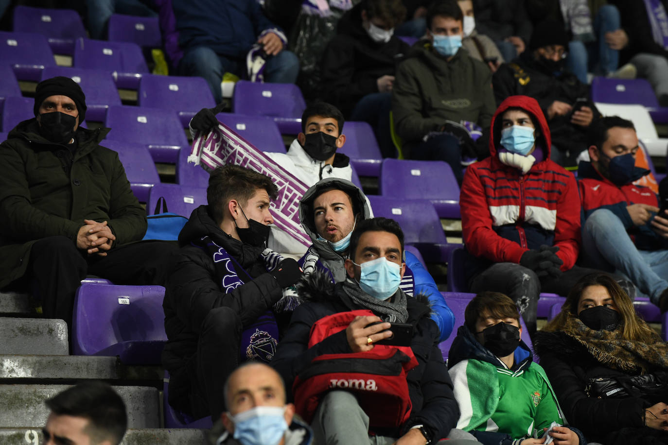 Fotos: Búscate en la grada en el Real Valladolid-Betis