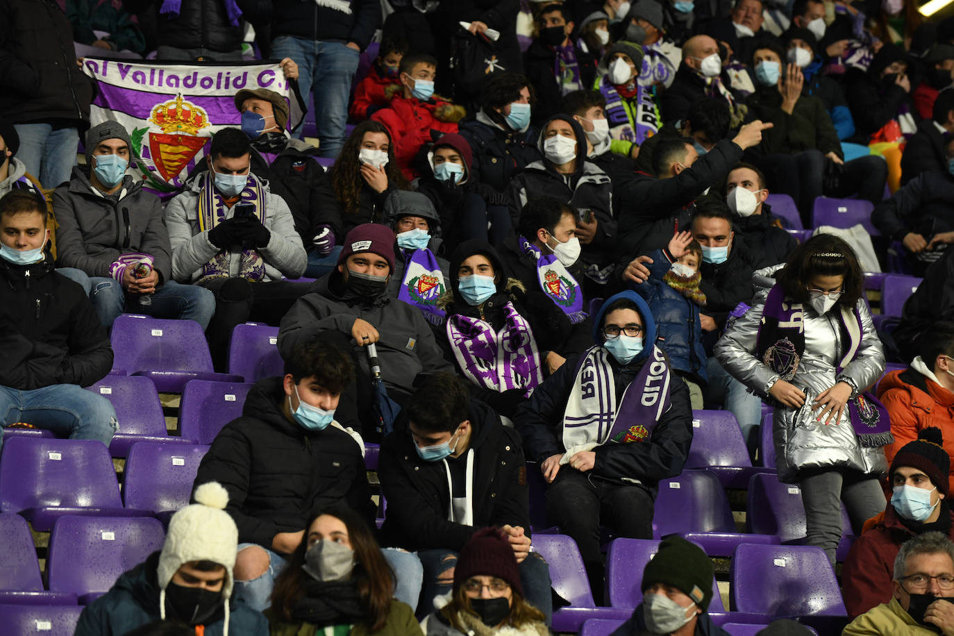 Fotos: Búscate en la grada en el Real Valladolid-Betis