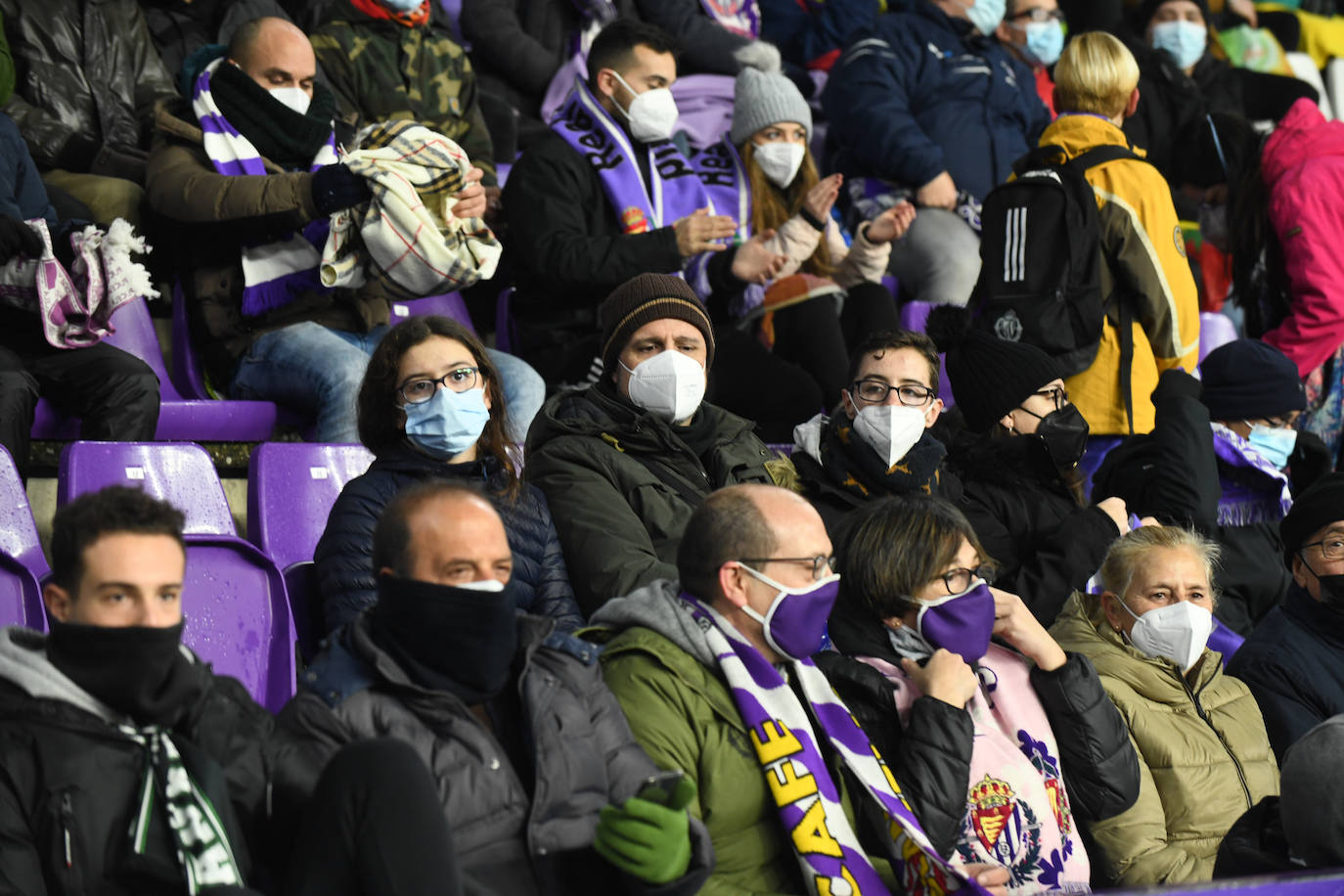 Fotos: Búscate en la grada en el Real Valladolid-Betis