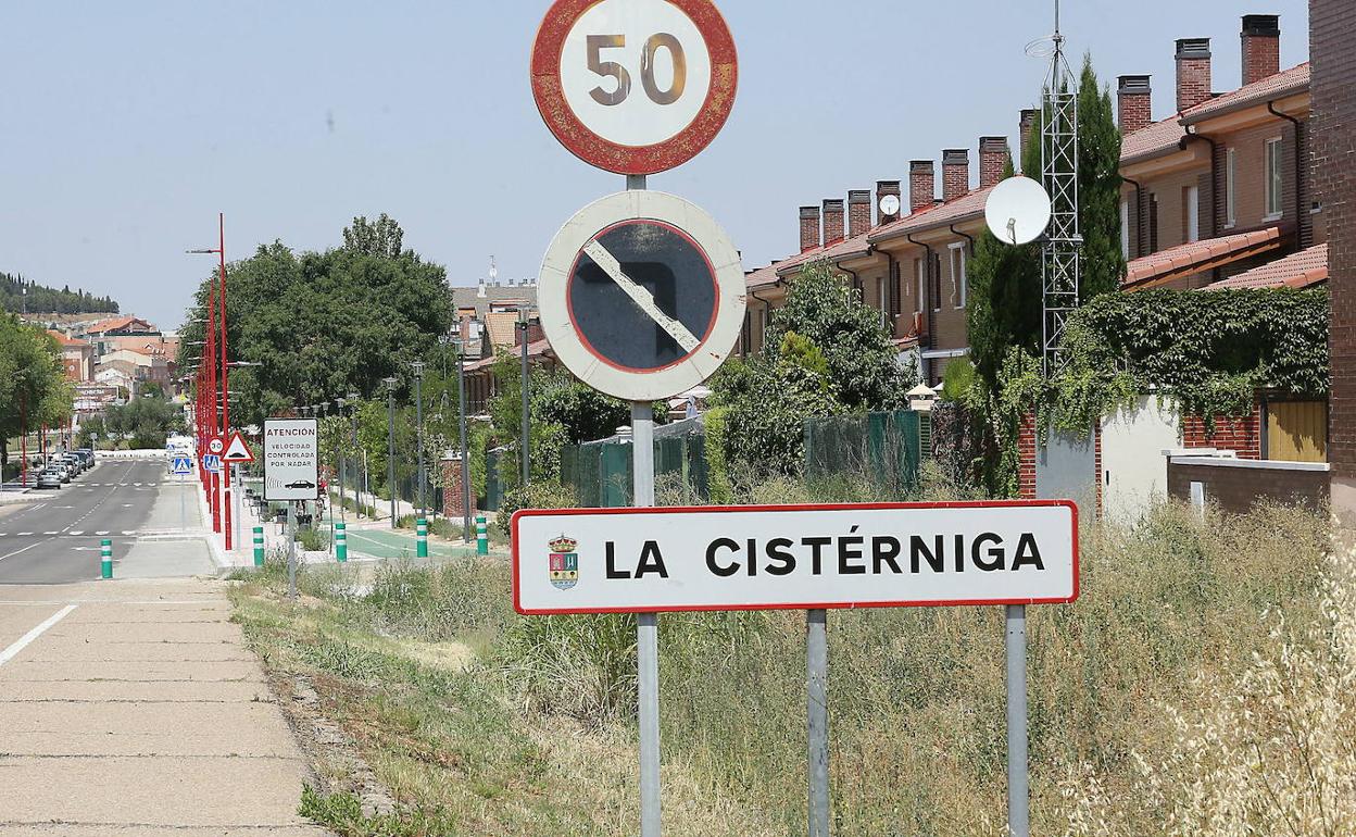 Una de las entradas a La Cistérniga. 