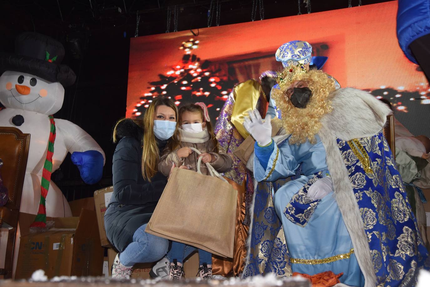 Fotos: Recepción de los Reyes Magos en Velilla