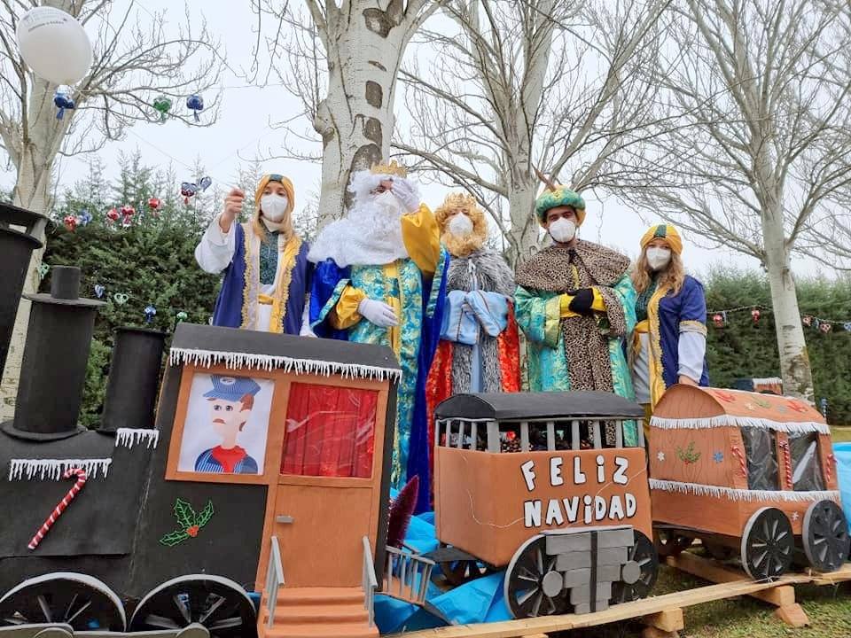 Fotos: Los Magos de Oriente iluminan Villamuriel