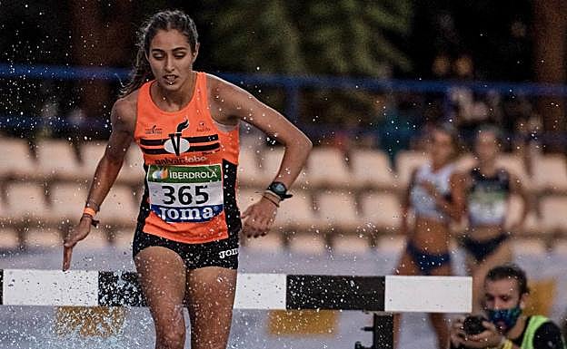 Carmen Viciosa, una de las referencias y mejores atletas del club.