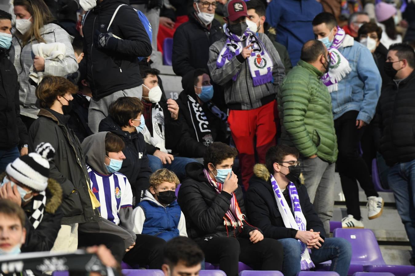 Fotos: Búscate en la grada de Zorrilla (2/4)