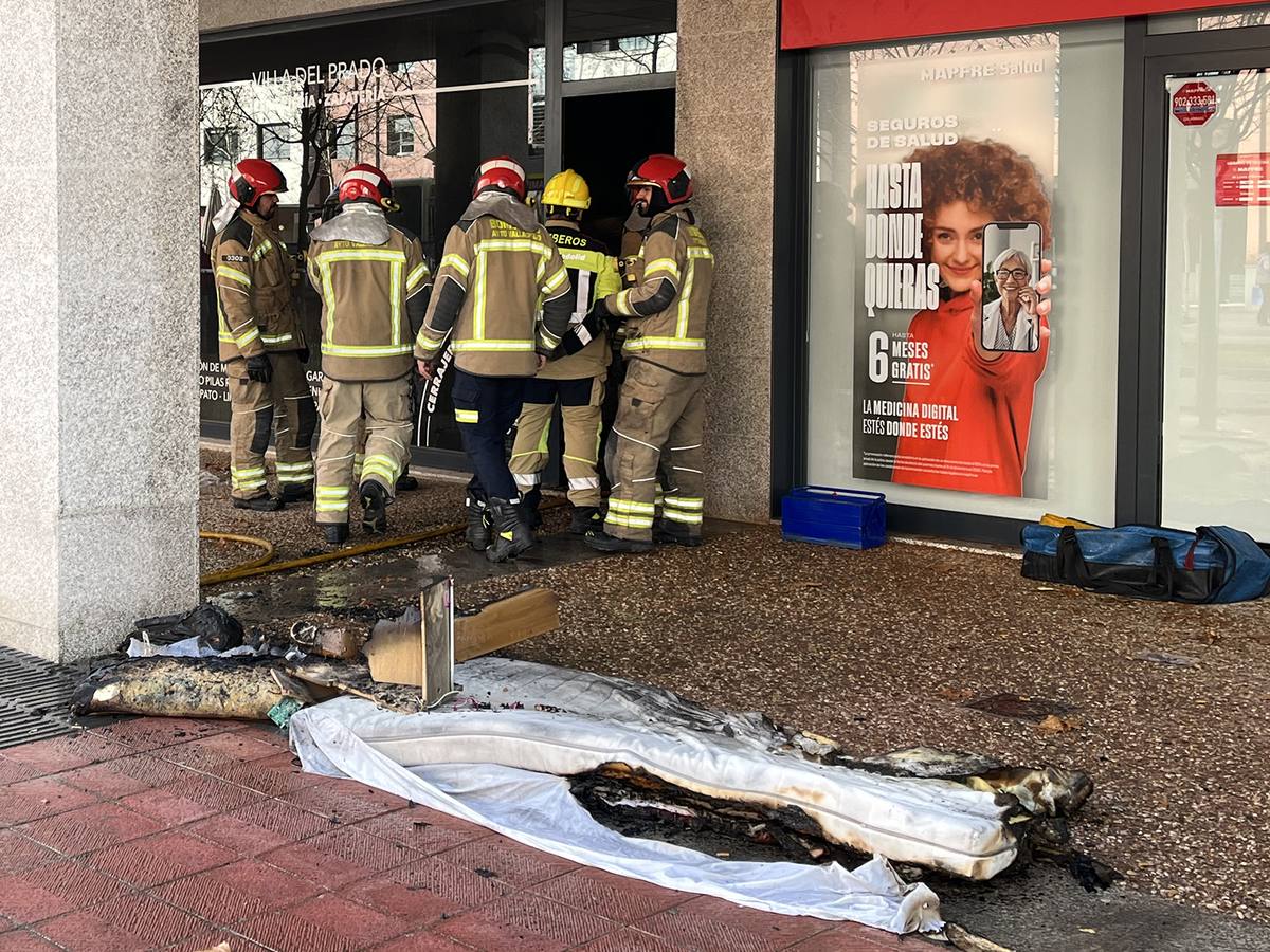 Fotos: Incendio en un local de la calle Monasterio de Yuste de Valladolid