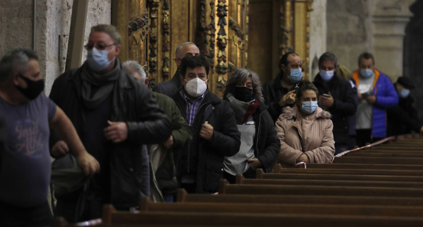 Fotos: La iglesia de San Francisco se entrega a la vacunación de la tercera dosis