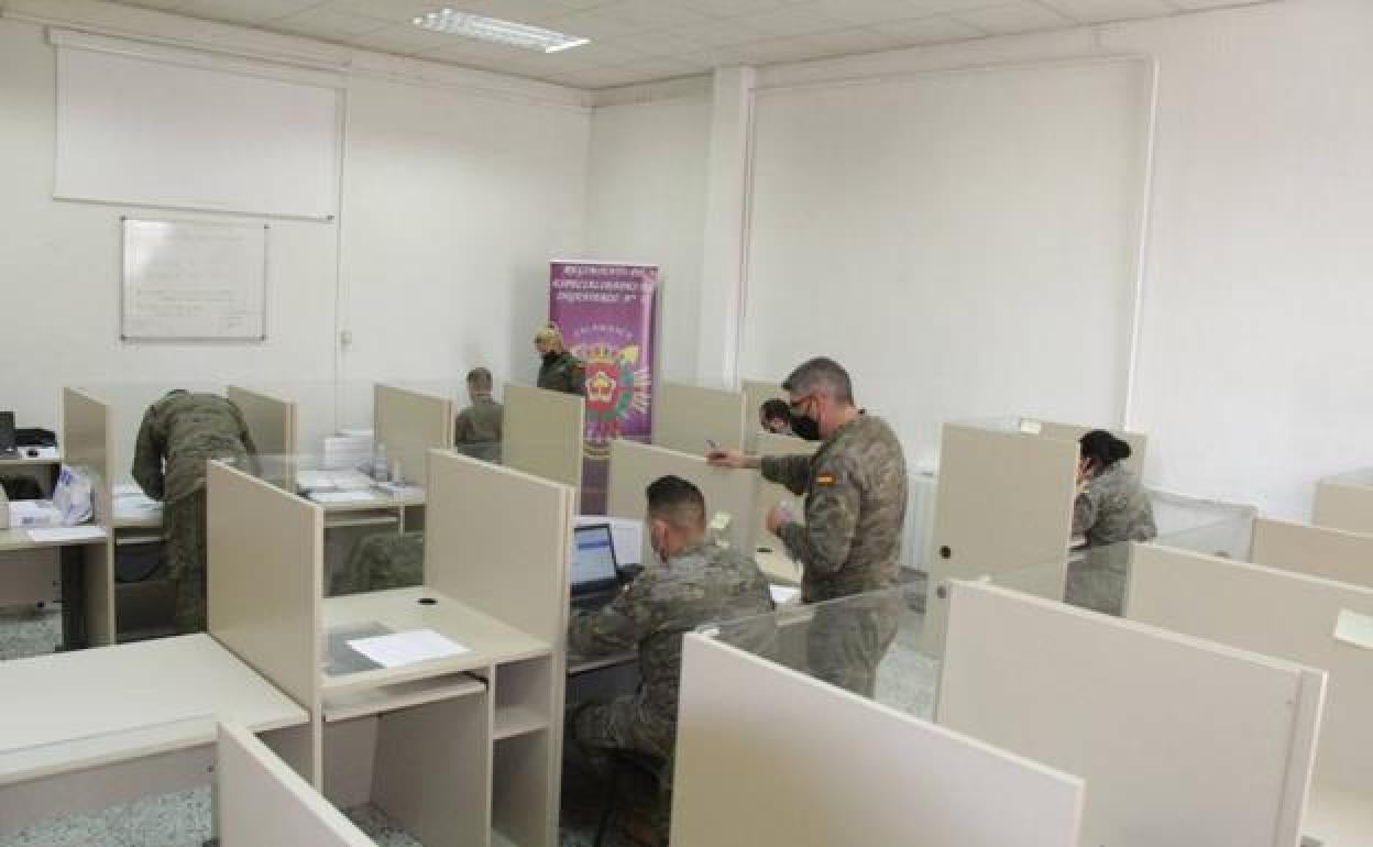 Mando de Ingenieros encargados del rastreo de los positivos en covid. 