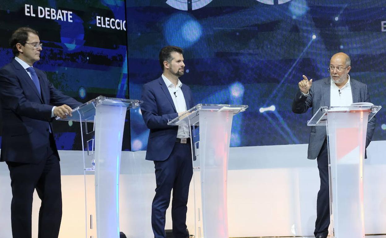 Alfonso F. Mañueco, Luis Tudanca y Francisco Igea en el debate electoral de 2019. 