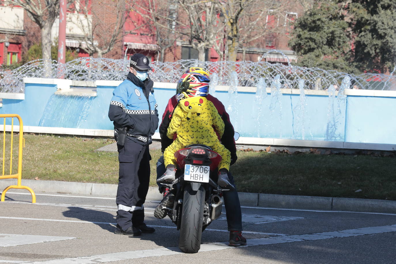 Fotos: Marcha de Pingüinos por Valladolid, entre Vallsur y La Rubia (1/2)