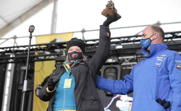 Galería. Jornada dominical de premios y despedidas en Pingüinos. 