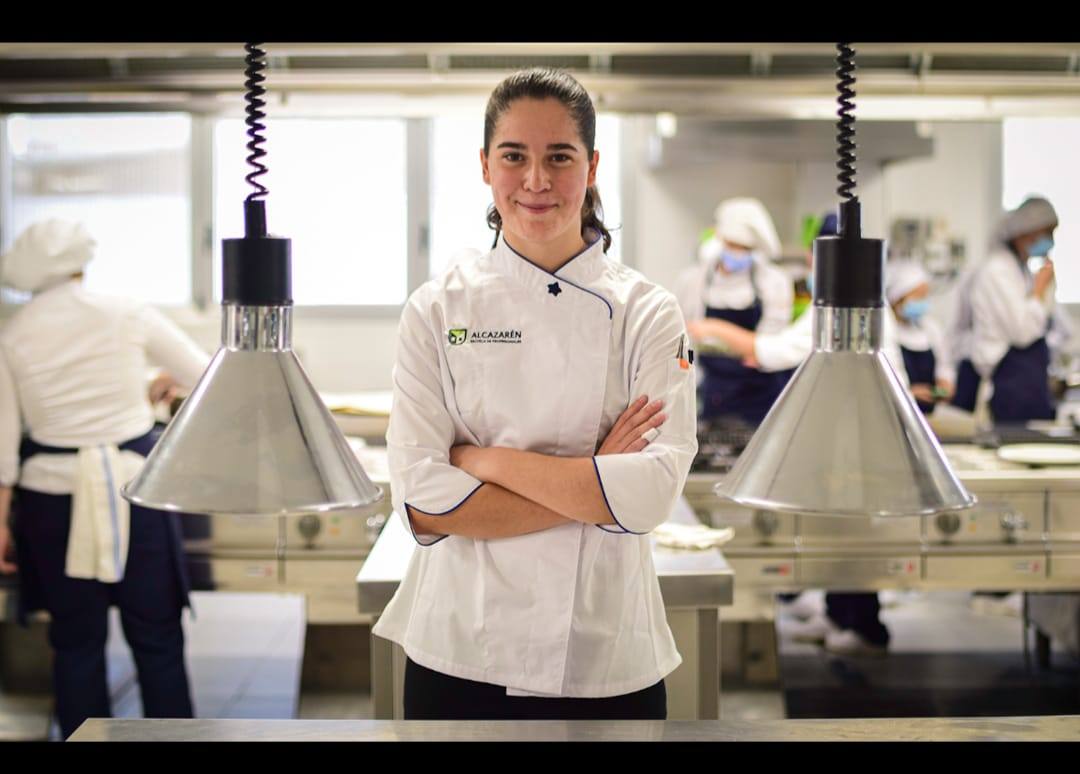 La cuellarana Ana Gómez Escribano, participantes ene l concurso de Promesas de la Alta Cocina.