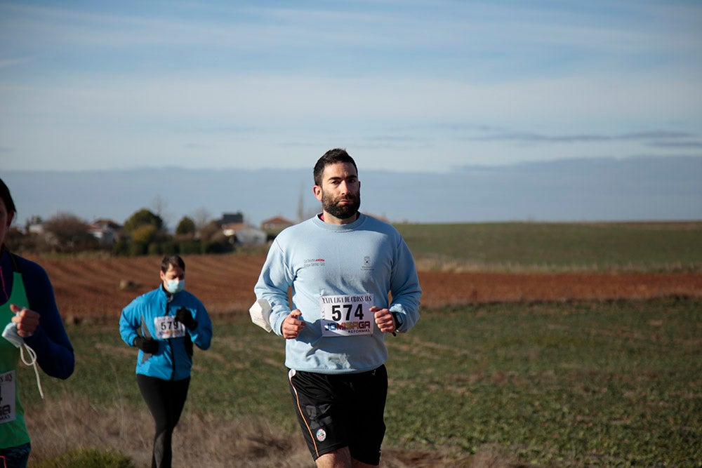 Manuel Vicente Tejedor sentencia su segunda Liga de Cross de Cabrerizos. En féminas Verónica Sánchez gana y ya lo tiene en la mano