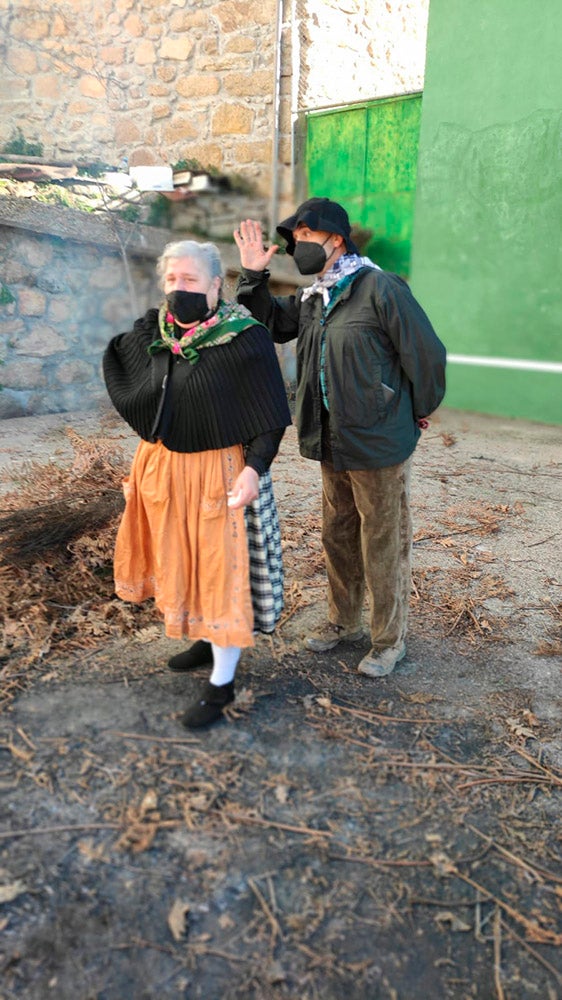 Linares de Riofrío y Las Casas del Conde celebran su tradicional matanza para disfrute de vecinos y visitantes 