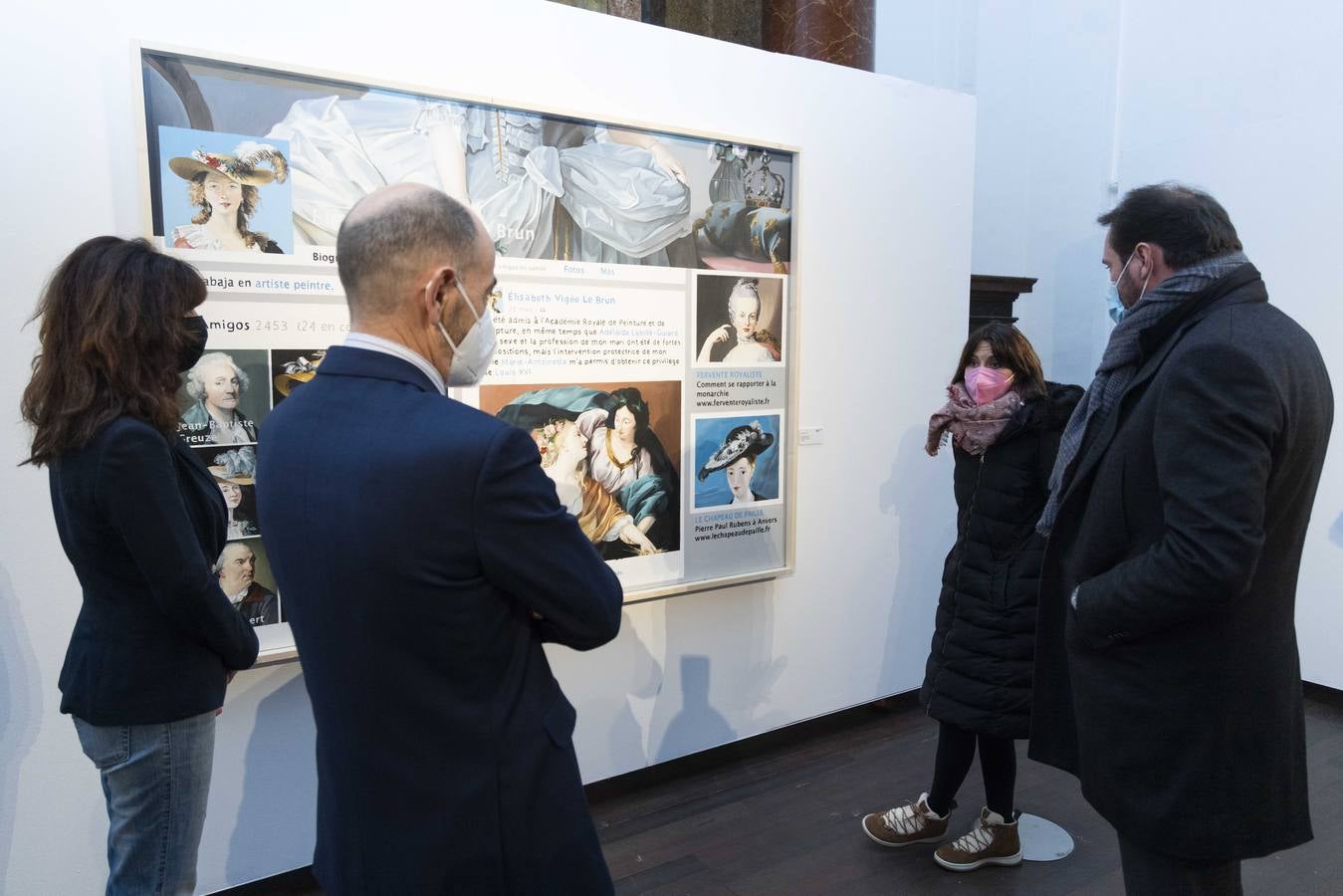 Fotos: La sala de Las Francesas acoge la muestra con las obras finalistas del certamen de pintura de Acor