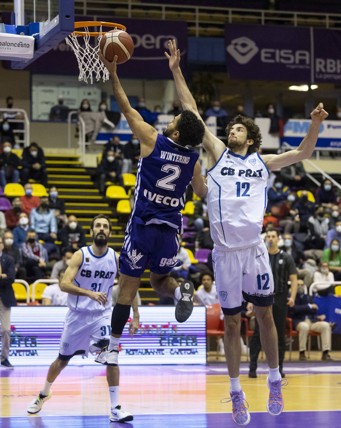 Fotos: Derrota del UEMC Real Valladolid ante el CB Prat (71-95)