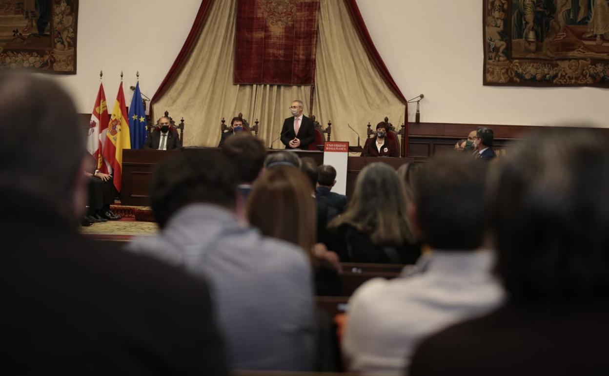 El Rector, Ricardo Rivero, durante la toma de posesión. 