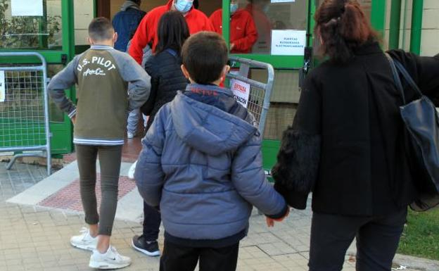 Inicio de la campaña de vacunación en niños de 5 a 11 años en Segovia. 