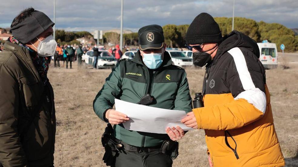 Los vecinos de Traspinedo buscan a la desaparecida Esther López de la Rosa (1/2)