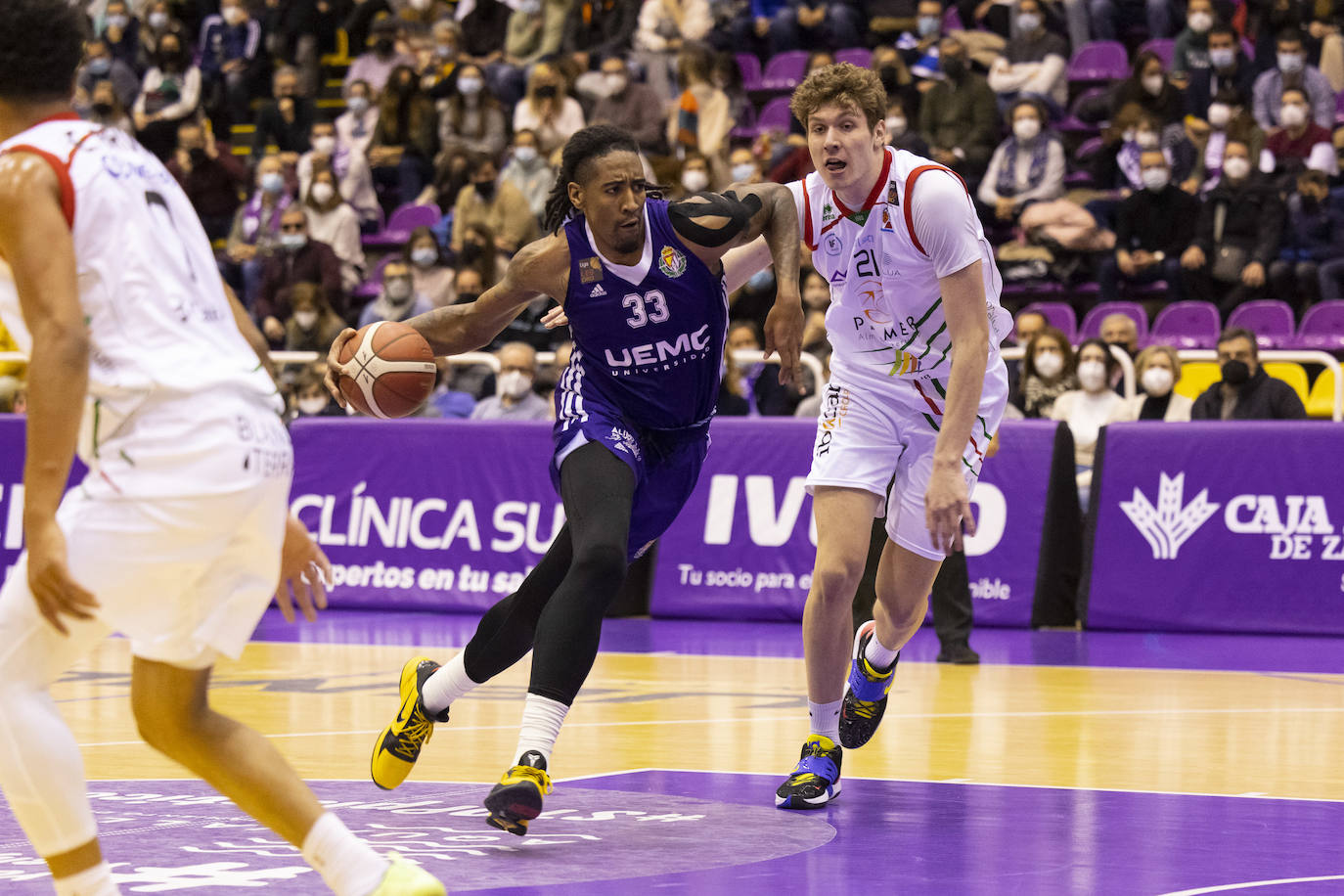 Partido entre el UEMC Valladolid y el Palma disputado en Pisuerga. 