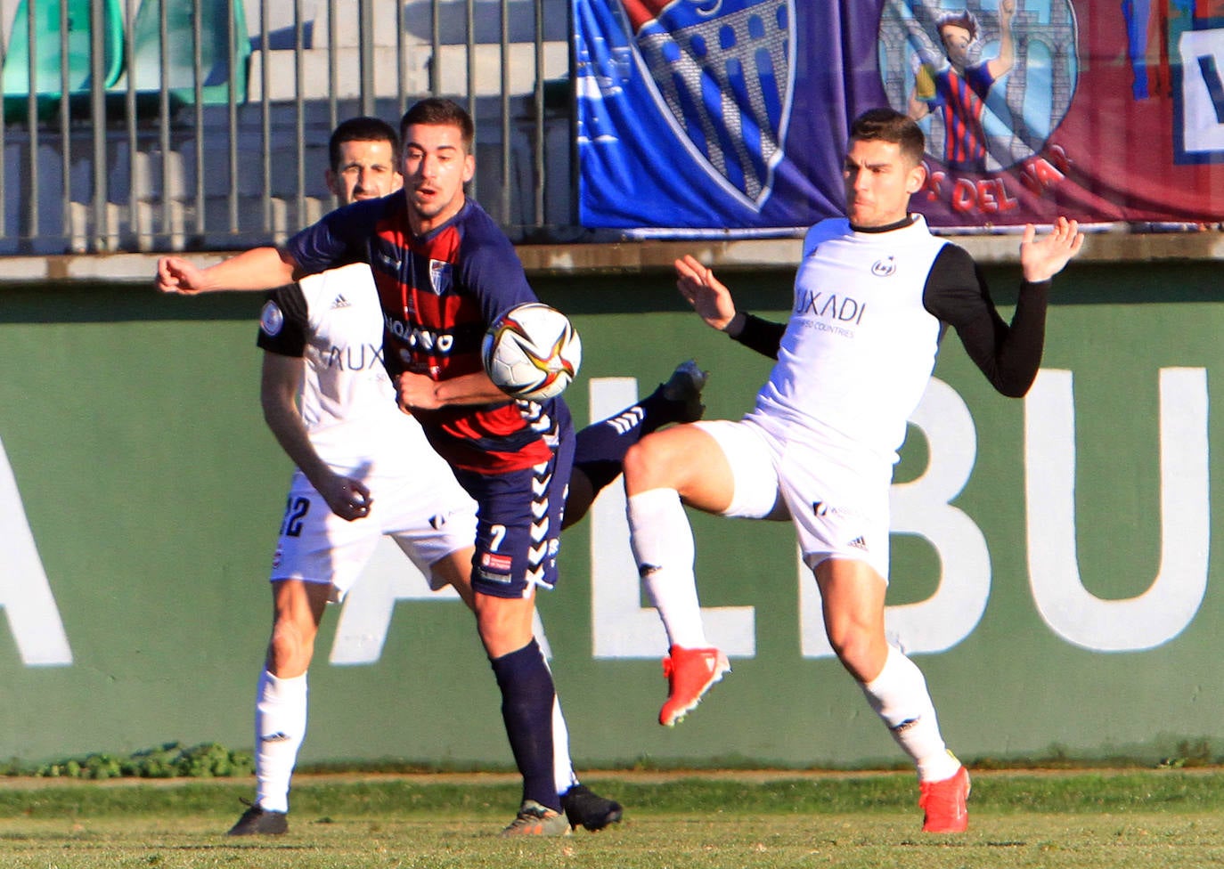 Un momento del partido disputado en La Albuera este domingo. 