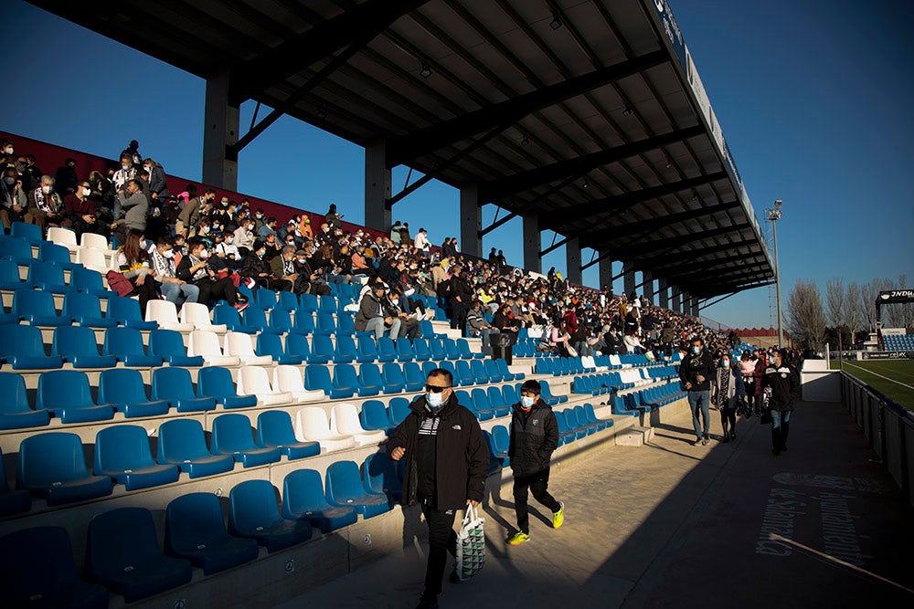 Locura final en el primer partido del año en el Reina Sofía con una remontada que hizo vibrar a la afición