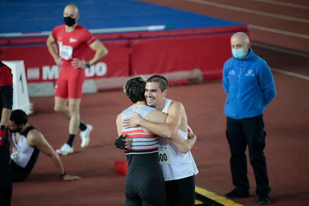 Bruno Hortelano, ilustres integrantes del 4x400, junto al salmantino Álvaro de Arriba, los grandes protagonistas de la tarde de atletismo en la Carlos Gil Pérez